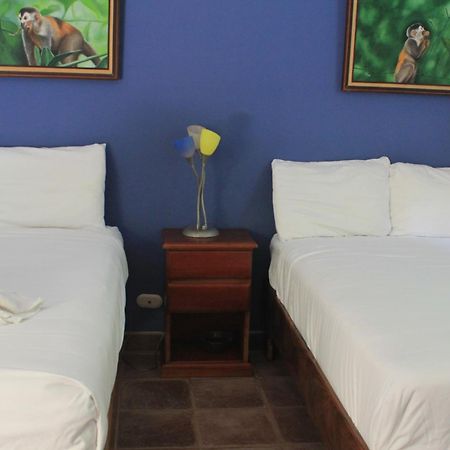 La Posada Jungle Hotel Мануэль-Антонио Номер фото